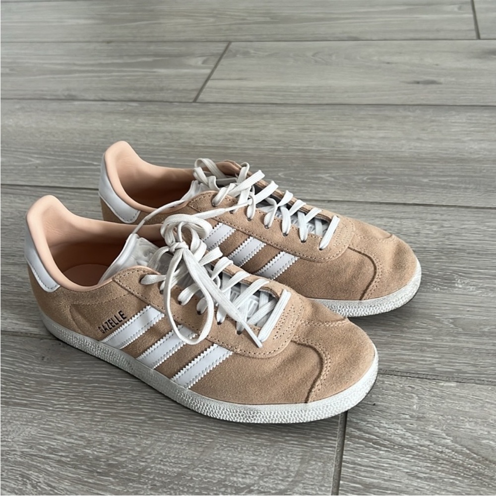 Adidas ON TREND Suede Gazelles